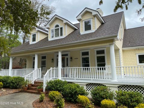 Single Family Residence in Wilmington NC 1604 Jupiter Hills Circle.jpg
