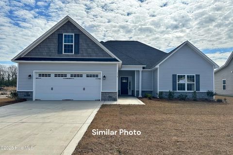 Single Family Residence in Jacksonville NC 607 Salty Marsh Lane.jpg