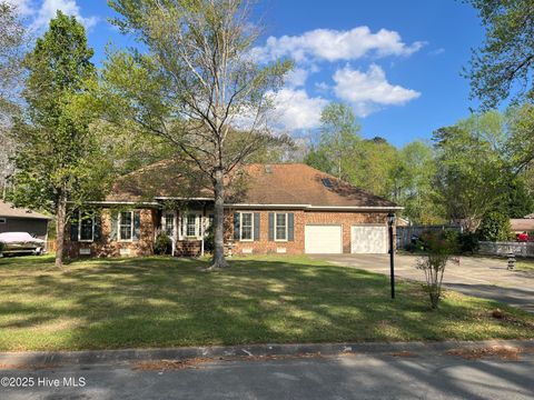 Single Family Residence in New Bern NC 117 Creekview Road.jpg