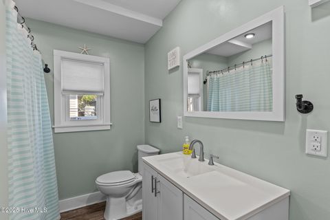 Single Family Residence in Carolina Beach NC 208 Hamlet Avenue 29.jpg