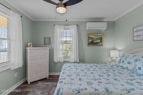 Single Family Residence in Carolina Beach NC 208 Hamlet Avenue 27.jpg