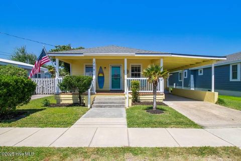 Single Family Residence in Carolina Beach NC 208 Hamlet Avenue.jpg