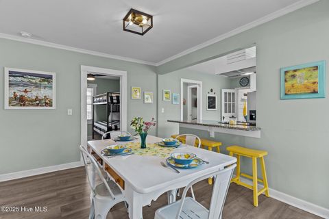 Single Family Residence in Carolina Beach NC 208 Hamlet Avenue 16.jpg