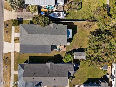 Single Family Residence in Carolina Beach NC 208 Hamlet Avenue 39.jpg