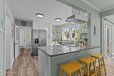 Single Family Residence in Carolina Beach NC 208 Hamlet Avenue 20.jpg