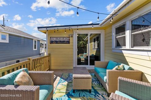 Single Family Residence in Carolina Beach NC 208 Hamlet Avenue 33.jpg
