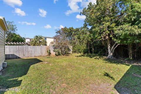 Single Family Residence in Carolina Beach NC 208 Hamlet Avenue 35.jpg