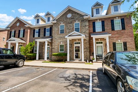 Townhouse in Castle Hayne NC 4814 Exton Park Loop.jpg