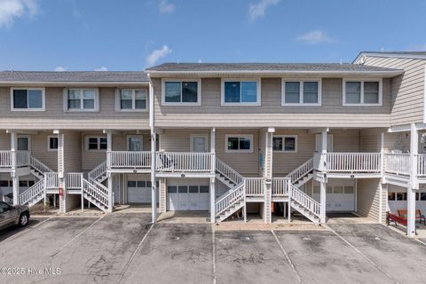 Townhouse in Carolina Beach NC 1401 Canal Drive #Apt 3.jpg