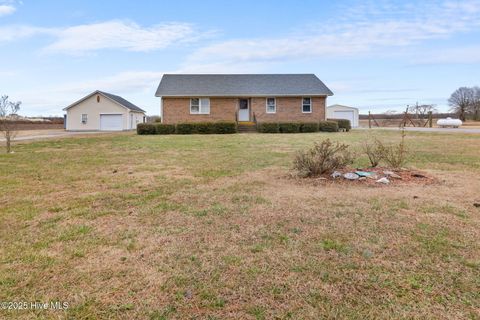 Single Family Residence in Shawboro NC 398 N Sandy Hook Road.jpg