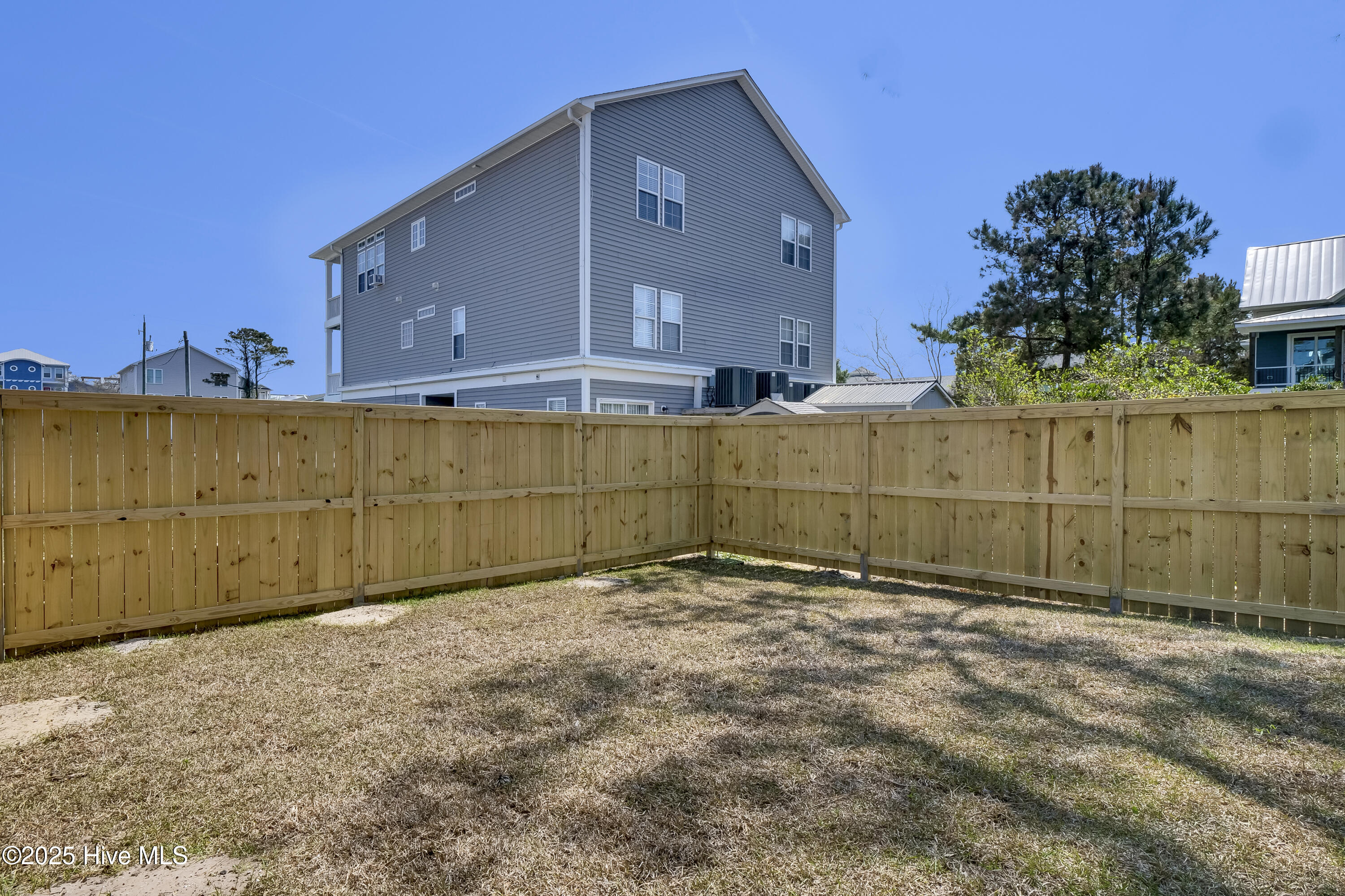 Townhouse in Carolina Beach NC 1205 Mackerel Lane #2 22.jpg