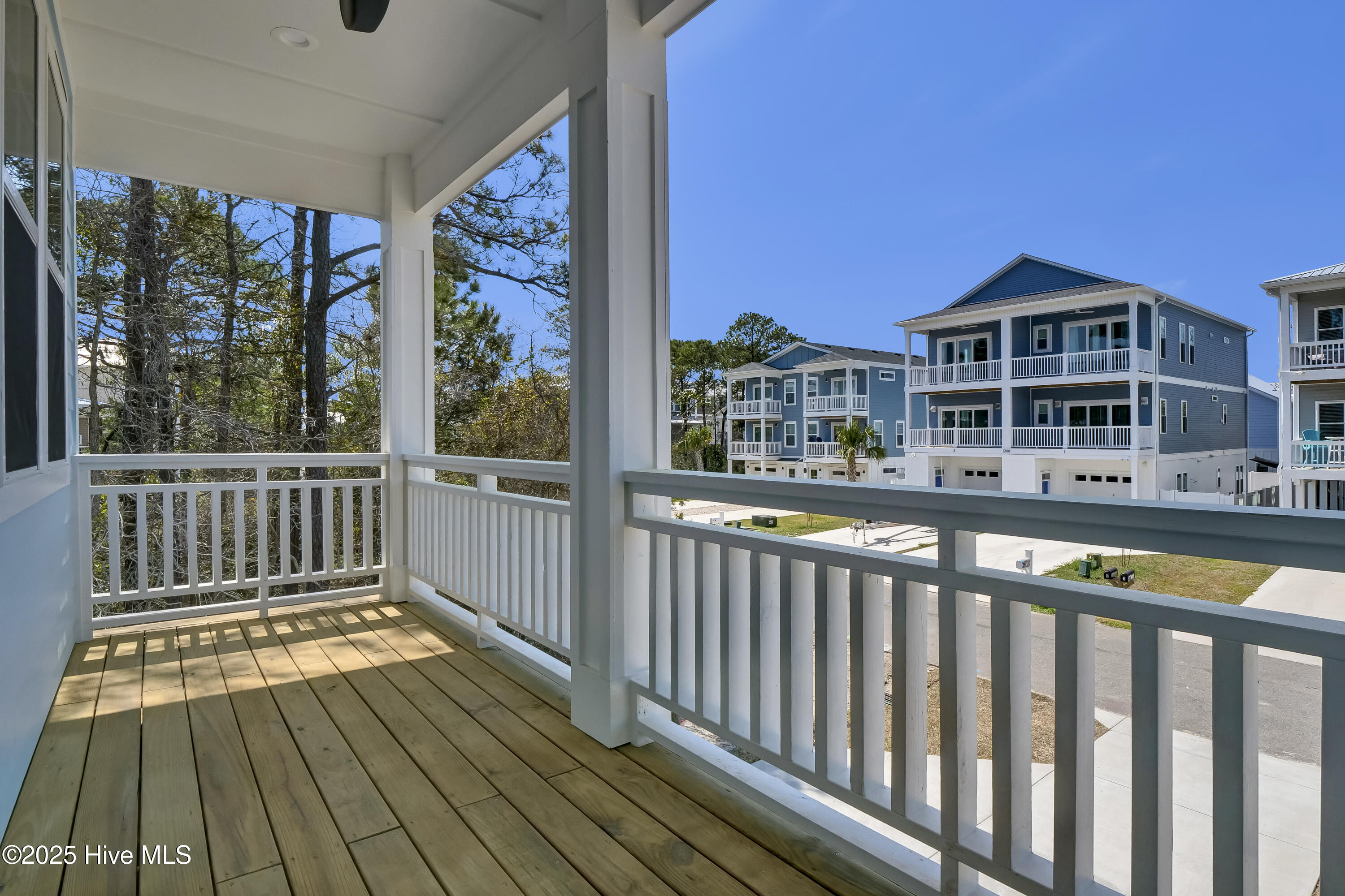 Townhouse in Carolina Beach NC 1205 Mackerel Lane #2 38.jpg
