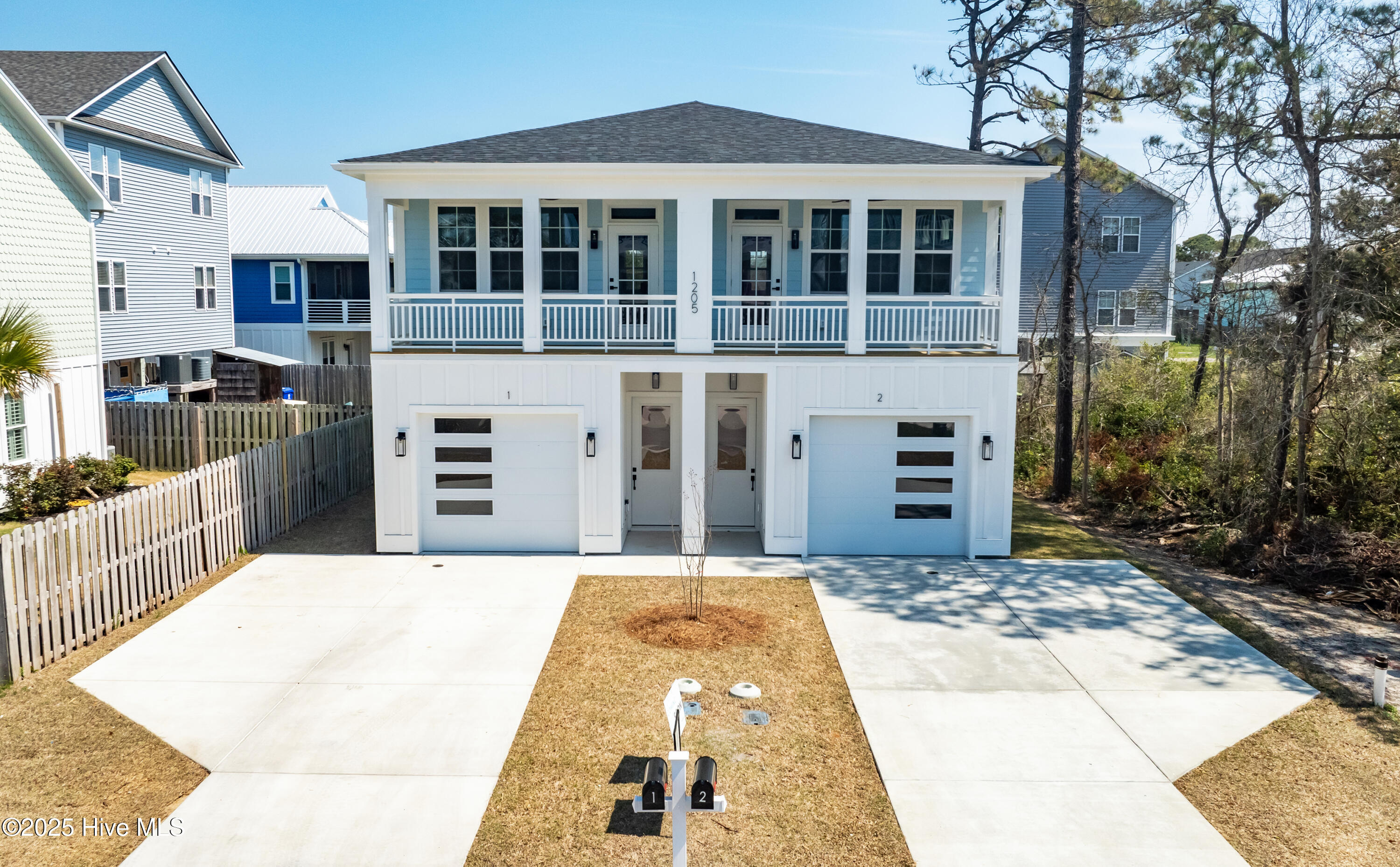 Townhouse in Carolina Beach NC 1205 Mackerel Lane #2 1.jpg