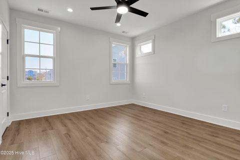 Townhouse in Carolina Beach NC 1205 Mackerel Lane #2 34.jpg