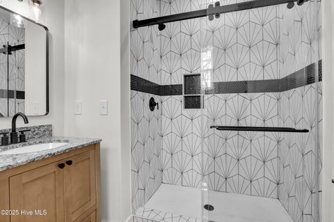 Townhouse in Carolina Beach NC 1205 Mackerel Lane #2 37.jpg
