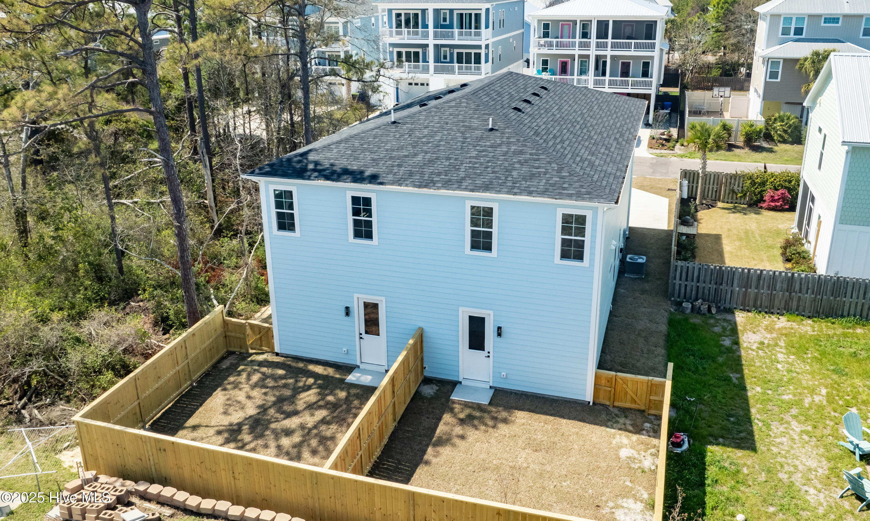 Townhouse in Carolina Beach NC 1205 Mackerel Lane #2 5.jpg