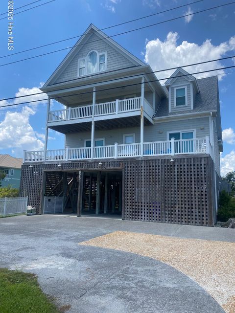 Single Family Residence in North Topsail Beach NC 625 New River Inlet Road.jpg
