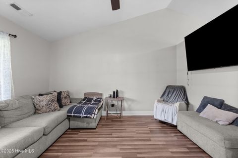 Single Family Residence in Maysville NC 461 Springhill Road 9.jpg