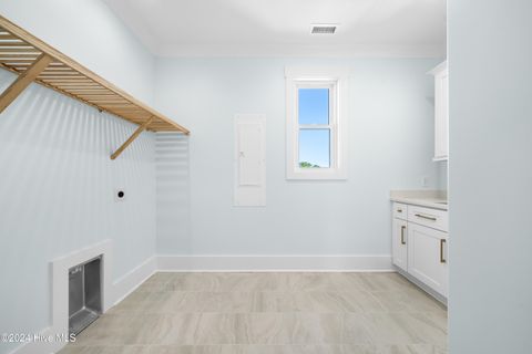 Single Family Residence in Carolina Beach NC 1405 Pinfish Lane 26.jpg