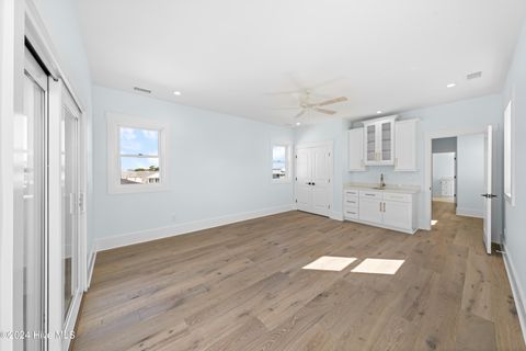 Single Family Residence in Carolina Beach NC 1405 Pinfish Lane 33.jpg