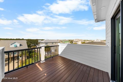 Single Family Residence in Carolina Beach NC 1405 Pinfish Lane 31.jpg