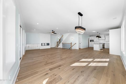 Single Family Residence in Carolina Beach NC 1405 Pinfish Lane 10.jpg