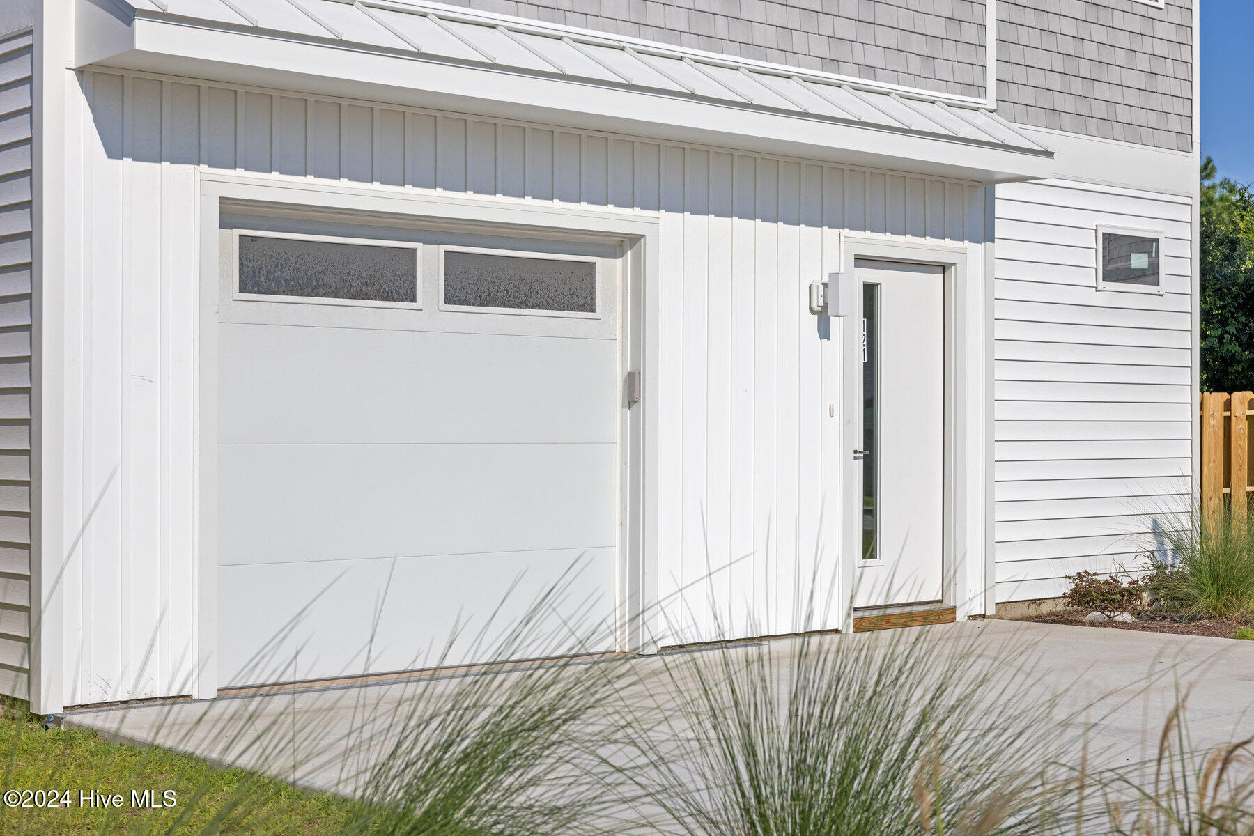 Single Family Residence in Carolina Beach NC 113 Hidden Cove Place 29.jpg