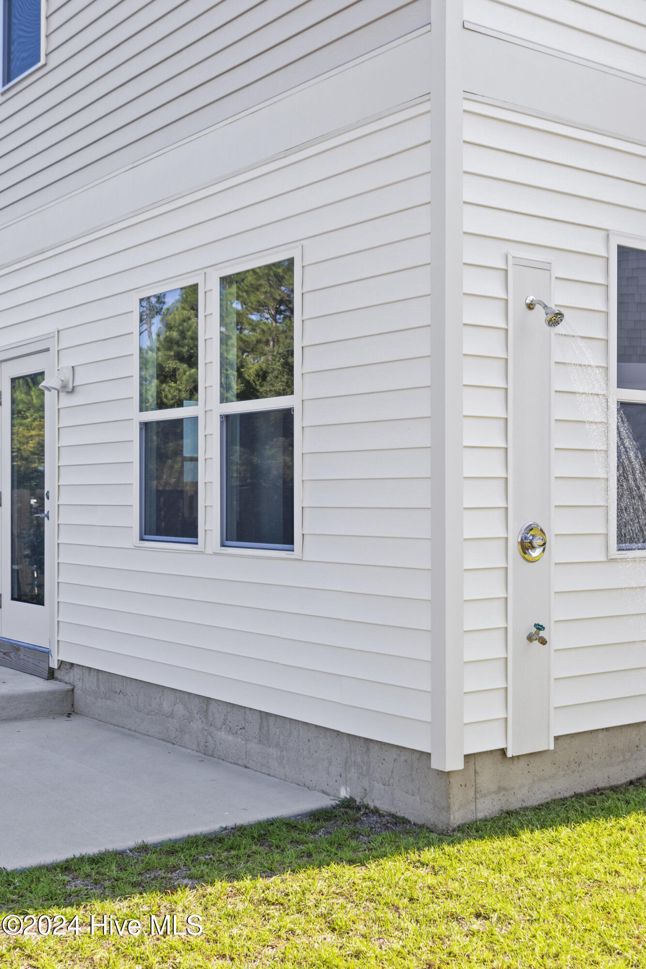 Single Family Residence in Carolina Beach NC 113 Hidden Cove Place 34.jpg
