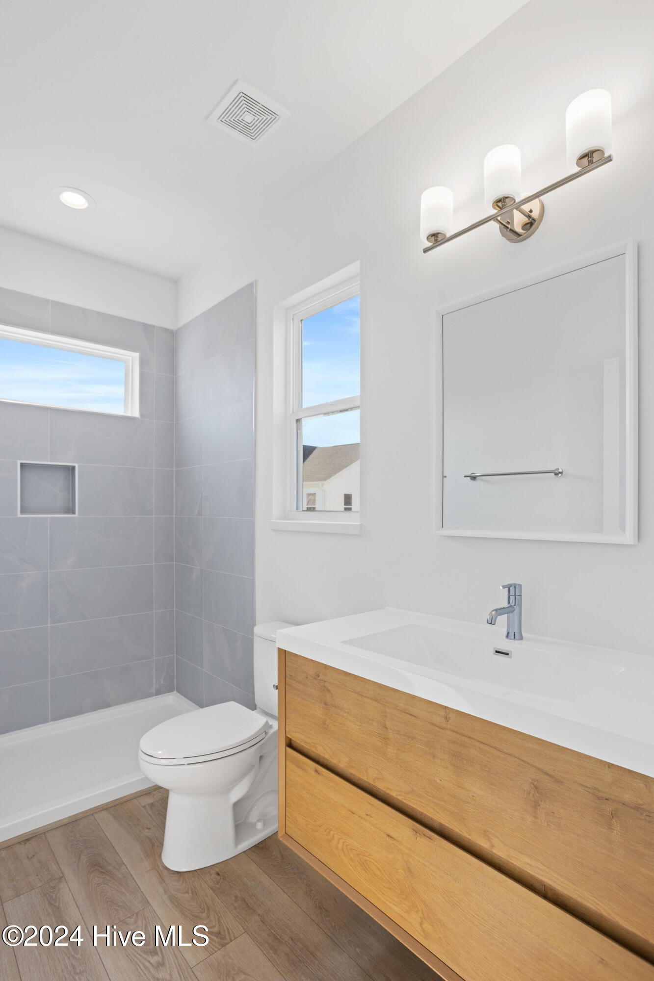 Single Family Residence in Carolina Beach NC 113 Hidden Cove Place 26.jpg