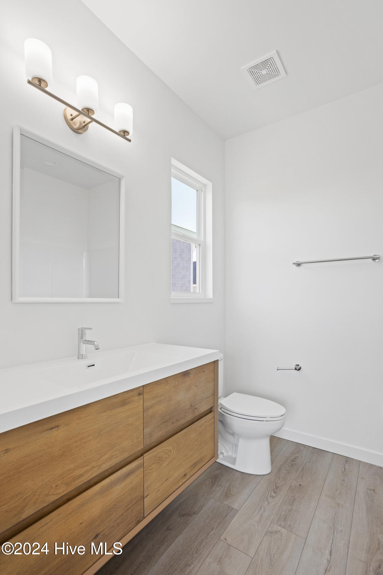 Single Family Residence in Carolina Beach NC 113 Hidden Cove Place 20.jpg