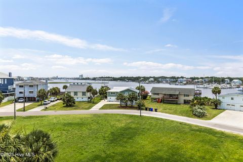 Single Family Residence in Carolina Beach NC 209 Georgia Avenue 85.jpg