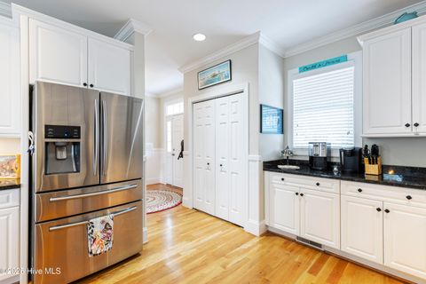 Single Family Residence in Carolina Beach NC 209 Georgia Avenue 15.jpg