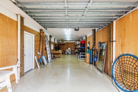 Single Family Residence in Carolina Beach NC 209 Georgia Avenue 4.jpg