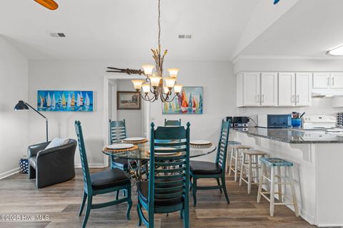 Single Family Residence in Holden Beach NC 1081 Ocean Boulevard 16.jpg