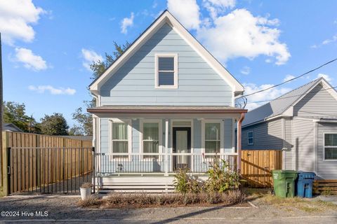 Single Family Residence in Wilmington NC 807 Russell Alley.jpg