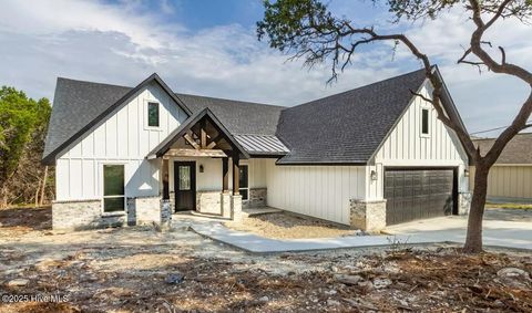 Single Family Residence in Sunset Beach NC 629 Kings Trail.jpg