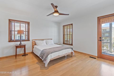 Single Family Residence in Holden Beach NC 118 Lions Paw Street 38.jpg