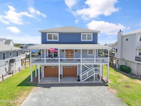 Single Family Residence in Holden Beach NC 118 Lions Paw Street.jpg