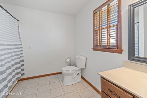 Single Family Residence in Holden Beach NC 118 Lions Paw Street 45.jpg