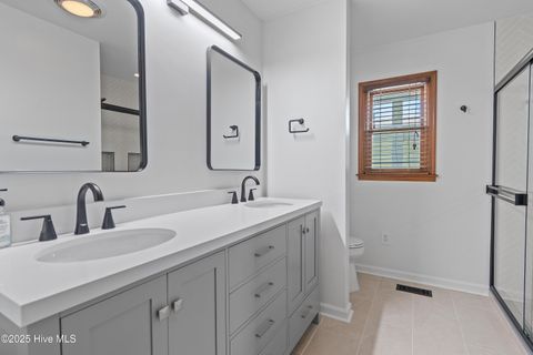Single Family Residence in Holden Beach NC 118 Lions Paw Street 39.jpg