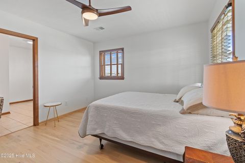 Single Family Residence in Holden Beach NC 118 Lions Paw Street 43.jpg