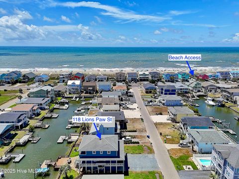Single Family Residence in Holden Beach NC 118 Lions Paw Street 5.jpg