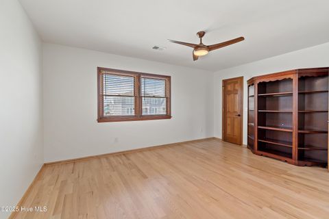 Single Family Residence in Holden Beach NC 118 Lions Paw Street 46.jpg