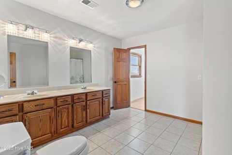 Single Family Residence in Holden Beach NC 118 Lions Paw Street 51.jpg