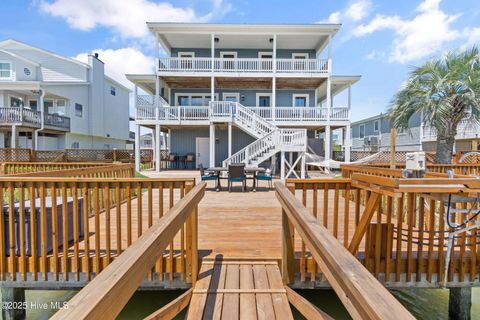 Single Family Residence in Holden Beach NC 118 Lions Paw Street 12.jpg