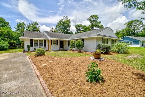 Single Family Residence in Wilmington NC 121 W Bedford Road.jpg