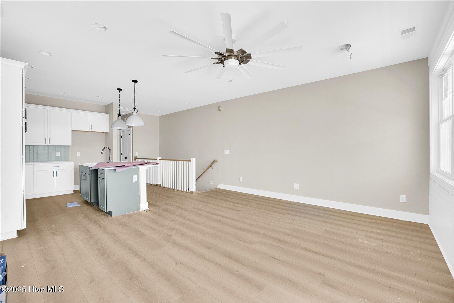 Townhouse in Carolina Beach NC 820 Kenneth Avenue #1 5.jpg