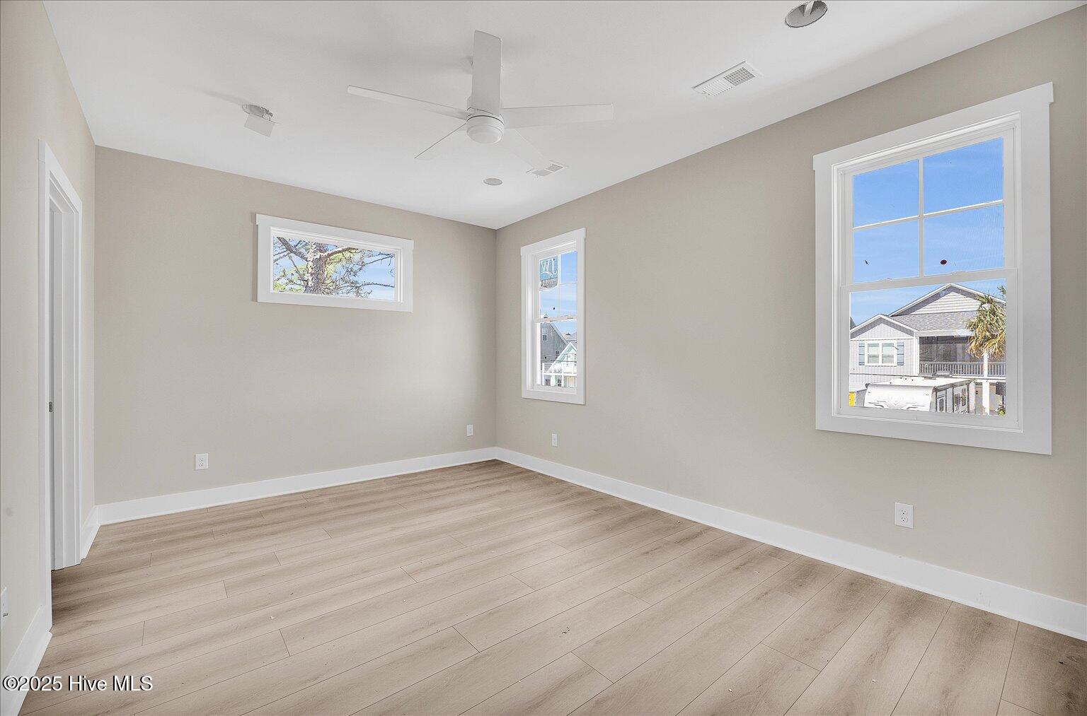 Townhouse in Carolina Beach NC 820 Kenneth Avenue #1 12.jpg