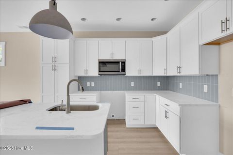 Townhouse in Carolina Beach NC 820 Kenneth Avenue #1 3.jpg