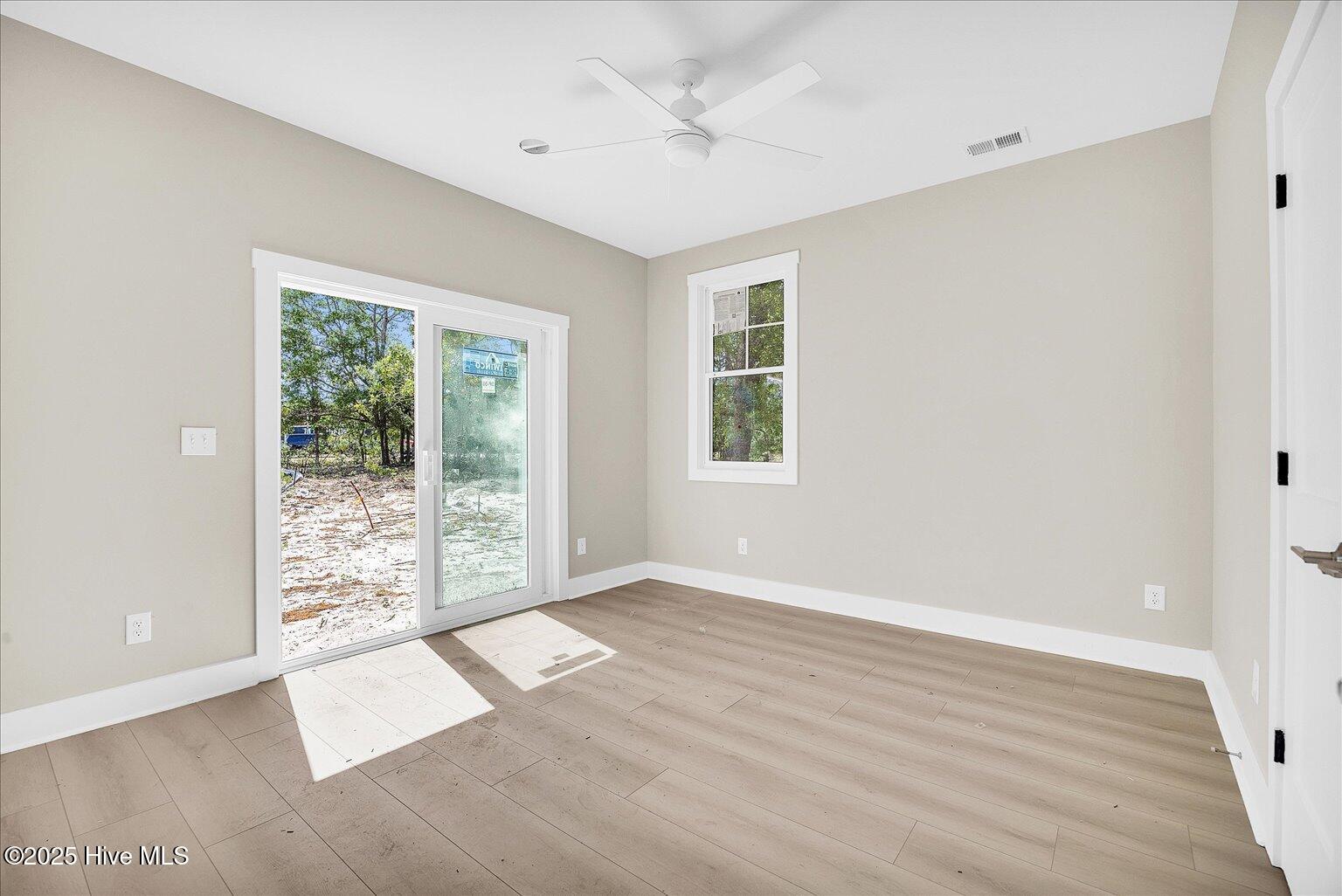 Townhouse in Carolina Beach NC 820 Kenneth Avenue #1 10.jpg